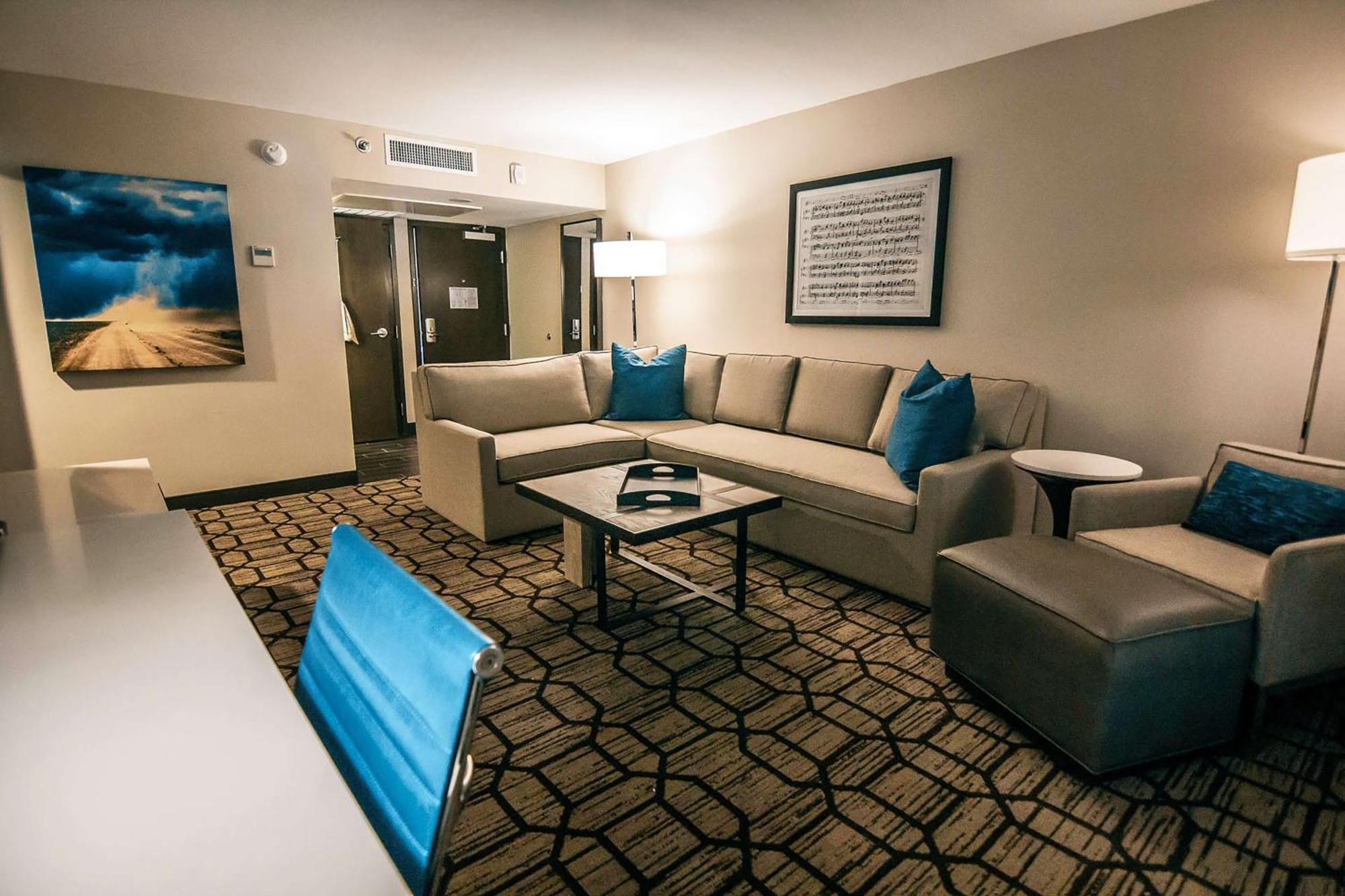Doubletree By Hilton Lubbock - University Area Exterior photo
